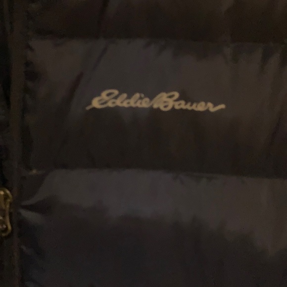 NWT Eddie Bauer packable jacket navy blue - Picture 2 of 5